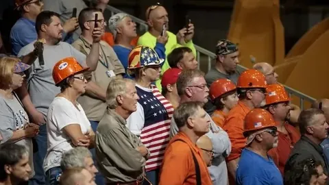 40岁C罗惊艳一幕：空中悬停，对手惊愕！连射三球入网+荣获MVP荣耀